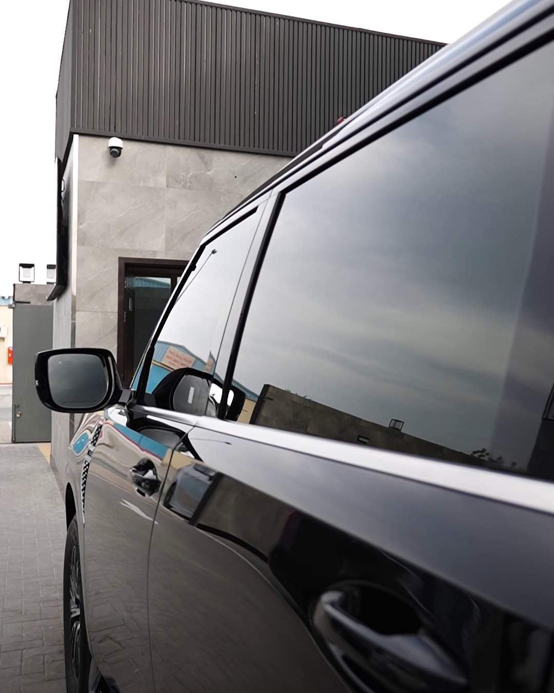 The Ultimate Glass Armor: Carbon vs. Ceramic Window Tinting in the UAE