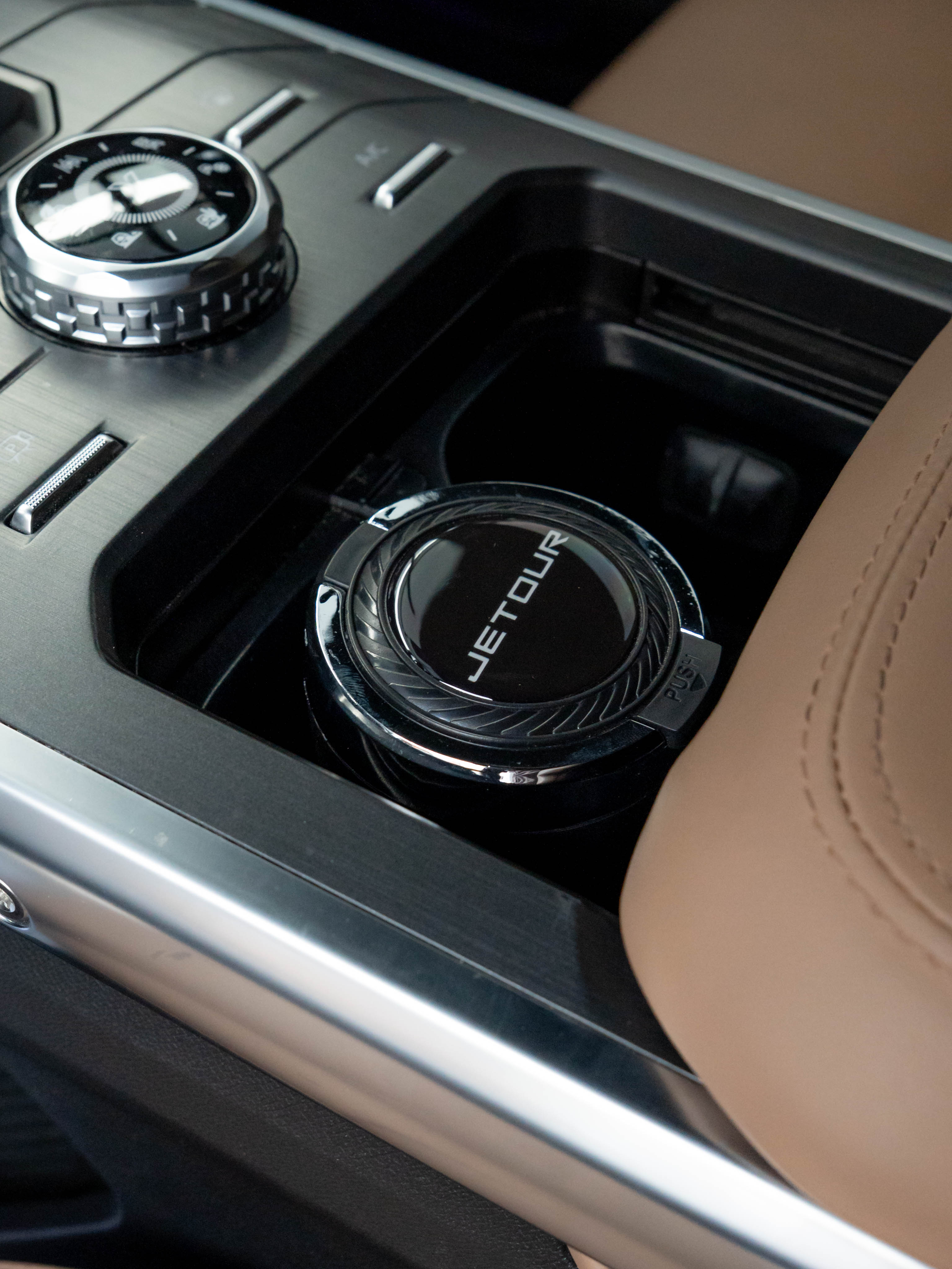The Sanctuary Upgrade: Premium Interior Accessories and Custom Protection for Jetour SUVs