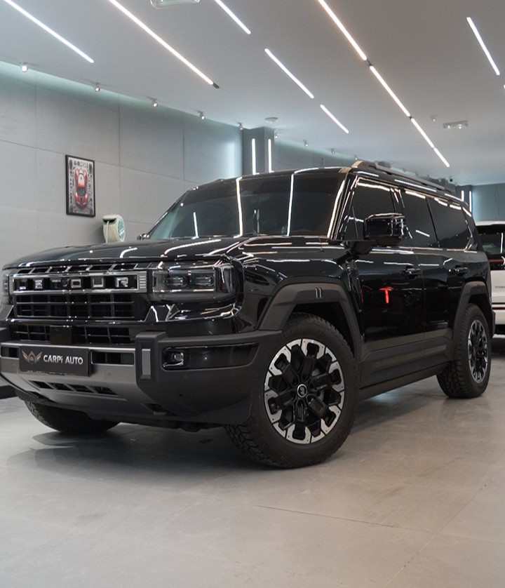 Beating the UAE Heat: Elite Nano-Ceramic Window Tinting for Jetour Vehicles